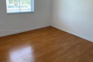 8240 SW 210th St, Cutler Bay, FL 33189 - Photo 5