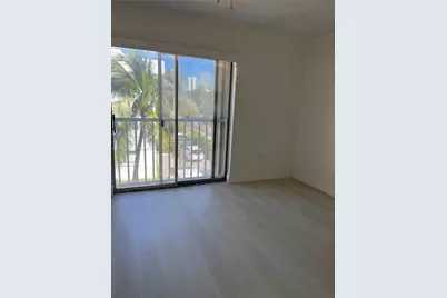 17051 NE 35th Ave #202, North Miami Beach, FL 33160 - Photo 7