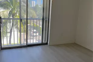 17051 NE 35th Ave, North Miami Beach, FL 33160 - Photo 7