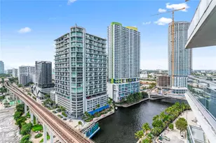 92 SW 3rd St, Miami, FL 33130 - Photo 39
