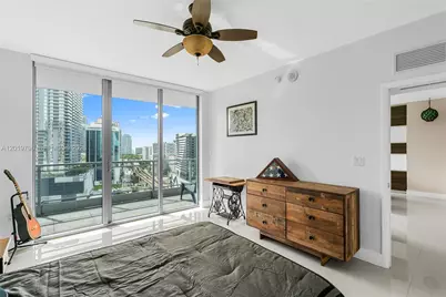 92 SW 3rd St #2104, Miami, FL 33130 - Photo 21