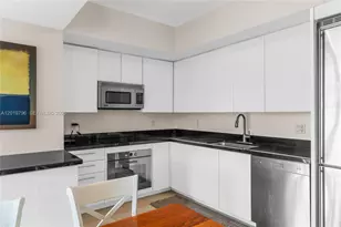 92 SW 3rd St, Miami, FL 33130 - Photo 7