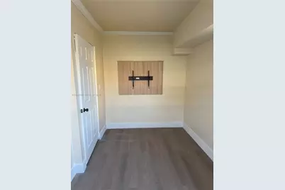 650 E 49th St, Hialeah, FL 33013 - Photo 5