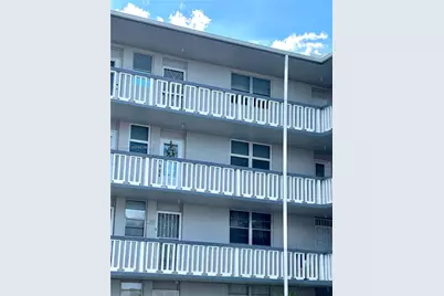 18601 NE 14th Ave #301, Miami, FL 33179 - Photo 3