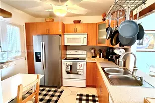 18601 NE 14th Ave, Miami, FL 33179 - Photo 11