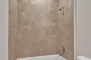 4764 Eucalyptus Dr, Hollywood, FL 33021 - Photo 29