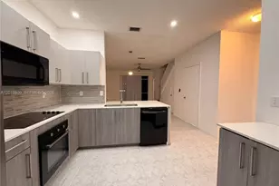 2078 Madeira Dr, Weston, FL 33327 - Photo 7
