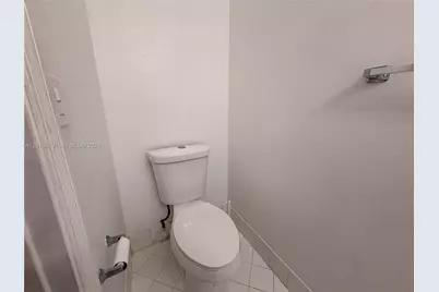 2078 Madeira Dr #0, Weston, FL 33327 - Photo 25