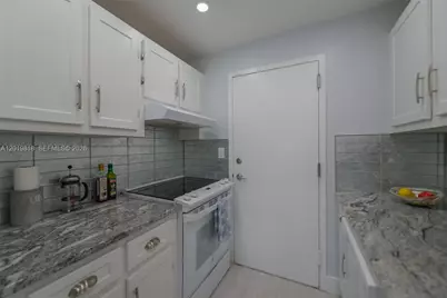 17800 Atlantic Blvd #PH9, Sunny Isles Beach, FL 33160 - Photo 9