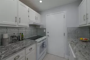 17800 Atlantic Blvd, Sunny Isles Beach, FL 33160 - Photo 9