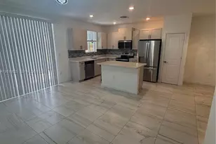 2355 SE 10th St, Homestead, FL 33035 - Photo 9