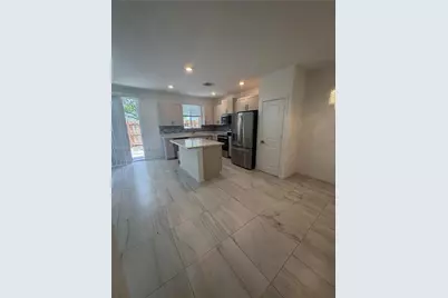 2355 SE 10th St, Homestead, FL 33035 - Photo 7