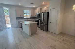 2355 SE 10th St, Homestead, FL 33035 - Photo 7