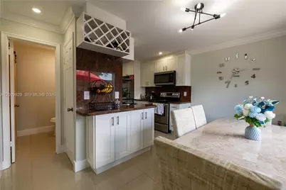 2130 Sherwood Forest Blvd #13, West Palm Beach, FL 33415 - Photo 5