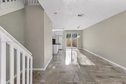 2340 NW 161st Ave, Pembroke Pines, FL 33028 - Photo 7
