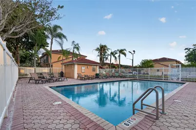 2340 NW 161st Ave, Pembroke Pines, FL 33028 - Photo 35