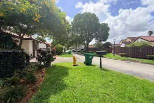 17722 NW 63rd Ct, Hialeah, FL 33015 - Photo 9