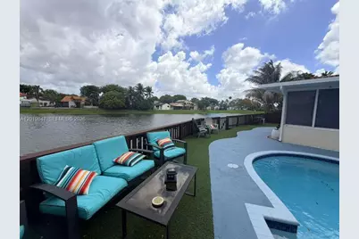 17722 NW 63rd Ct, Hialeah, FL 33015 - Photo 19