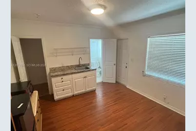 919 N 19th Ave #2, Hollywood, FL 33020 - Photo 1