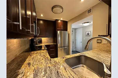 6901 Edgewater Dr #317, Coral Gables, FL 33133 - Photo 9