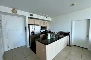 79 SW 12th St, Miami, FL 33130 - Photo 3