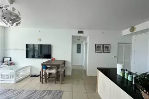 79 SW 12th St, Miami, FL 33130 - Photo 11
