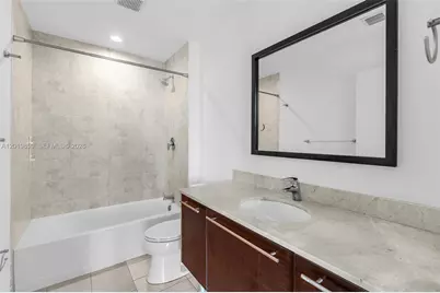 1900 N Bayshore Dr #3216, Miami, FL 33132 - Photo 17