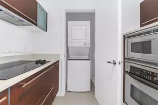 1900 N Bayshore Dr, Miami, FL 33132 - Photo 5