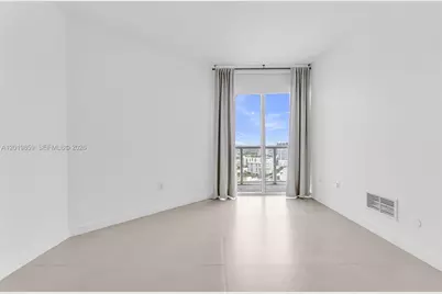1900 N Bayshore Dr #3216, Miami, FL 33132 - Photo 11