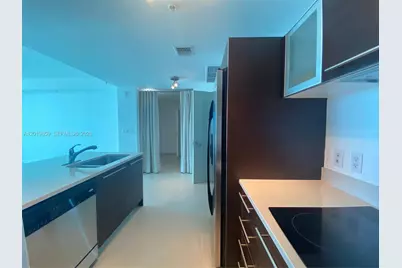 1900 N Bayshore Dr #3216, Miami, FL 33132 - Photo 3