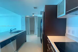 1900 N Bayshore Dr, Miami, FL 33132 - Photo 3