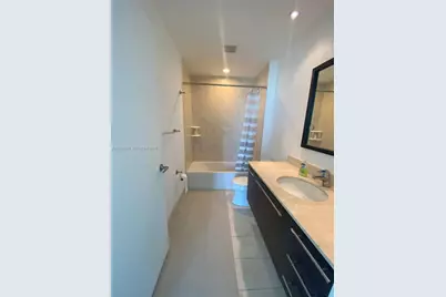 1900 N Bayshore Dr #3216, Miami, FL 33132 - Photo 11