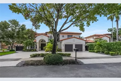 15632 NW 79th Ct, Miami Lakes, FL 33016 - Photo 3