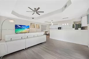 15632 NW 79th Ct, Miami Lakes, FL 33016 - Photo 19