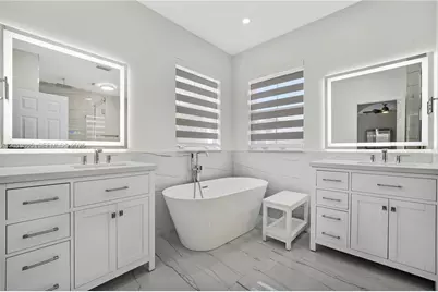 15632 NW 79th Ct, Miami Lakes, FL 33016 - Photo 27