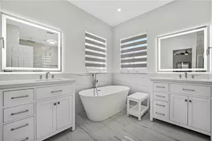 15632 NW 79th Ct, Miami Lakes, FL 33016 - Photo 27