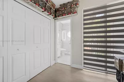 15632 NW 79th Ct, Miami Lakes, FL 33016 - Photo 29