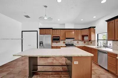 16610 Royal Poinciana Ct, Weston, FL 33326 - Photo 25