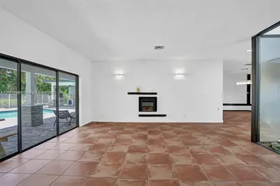 16610 Royal Poinciana Ct, Weston, FL 33326 - Photo 17