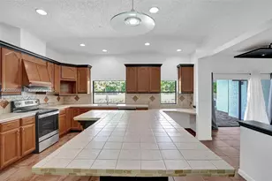 16610 Royal Poinciana Ct, Weston, FL 33326 - Photo 23