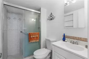 1351 NE Miami Gardens Dr, Miami, FL 33179 - Photo 19