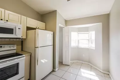 925 NE 34th Ave #203, Homestead, FL 33033 - Photo 7