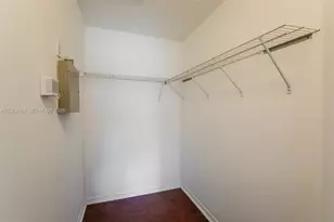 925 NE 34th Ave, Homestead, FL 33033 - Photo 13