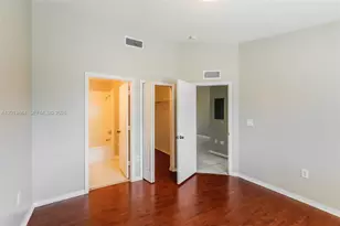 925 NE 34th Ave, Homestead, FL 33033 - Photo 11
