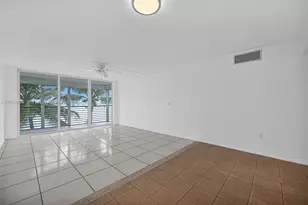 1075 NE Miami Gardens Dr, Miami, FL 33179 - Photo 23