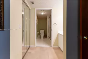 1600 SW 127th Way, Pembroke Pines, FL 33027 - Photo 5