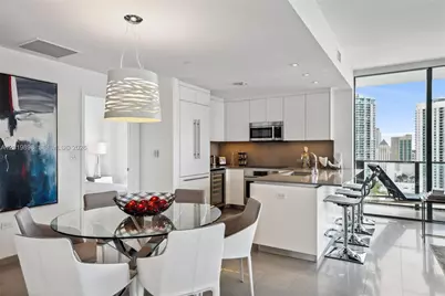 88 SW 7th St #2111, Miami, FL 33130 - Photo 11