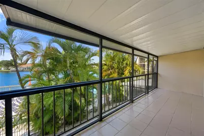 [Address not provided], Hallandale Beach, FL 33009 - Photo 19