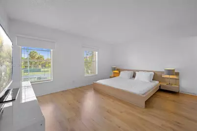 [Address not provided], Hallandale Beach, FL 33009 - Photo 11