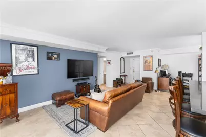 2000 Towerside Ter #311, Miami, FL 33138 - Photo 15